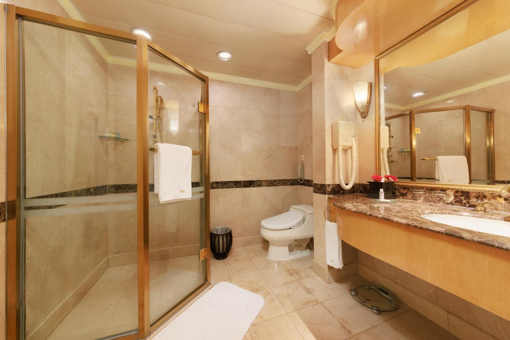 Grand Noble Hotel Dongguan Dongguan  Exterior photo